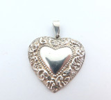Vintage Sterling Silver Decorative Heart Shaped Pendant 6.7g