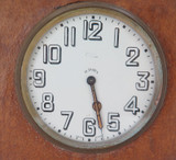 Early 1900s Extra Large Goliath 8 Day Travel Clock in Leather Case.