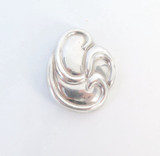 Large Scalloped Brooch in .925 Sterling Silver