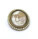 Beautiful 9ct Yellow Gold & Freshwater Pearl Farm Scene Cameo Brooch 10.3g