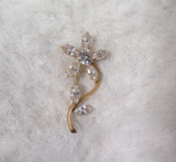 Dazzling 14ct Yellow Gold & Sparking CZ Stylised Flower Brooch 5.9g