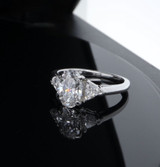 Vintage 1.61cttw G-H Vs Oval & Trilliant Diamond Platinum Ring Size J Val $22900