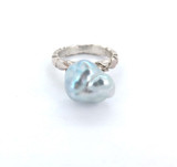 Sculptural Sterling Silver & Iridescent Silvery Tone Baroque Pearl Ring Size L