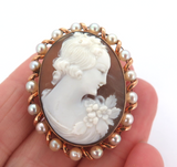 Beautiful 10ct Yellow Gold Decoratively Carved Agate & Pearl Cameo Brooch 5.8g