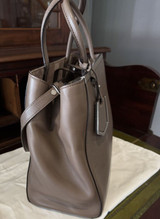 Auth. Fendi Patent Vitello Leather Medium Elite 2 Way Tote Bag