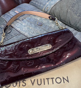 Auth. Louis Vuitton Monogram Vernis Sunset Boulevard Amarante Clutch Bag M93542