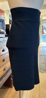 Auth. BCBG Maxazria Medium Black BodyCon Skirt