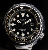 Vintage 1975 Seiko Tuna 6159 7010 Mens Automatic 600 Titanium Divers Watch