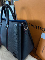 Auth LOUIS VUITTON Soufflot Epi Leather Shoulder Hand Bag M55610