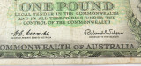 1961 R34 Australian £1 Note. Coombs / Wilson HF69 365699