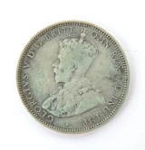 1933 Australian Shilling 1/- Good Album Filler.