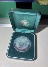 Auth. Vintage 1999 Silver .999 2 Oz Kookaburra Coin & Case