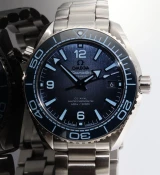 Omega Seamaster Planet Ocean 600m cal Steel Summer Blue Watch 215.30.40.20 B&D