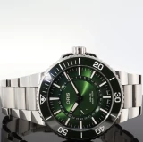 Auth. Oris Aquis Hangang Limited Ed 2000 Green Dial Automatic 300m Dive Watch