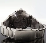 Auth. Oris Aquis Hangang Limited Ed 2000 Green Dial Automatic 300m Dive Watch