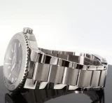 Auth. Oris Aquis Date Relief Cherry Red Dial Auto 300m Dive Watch 0173377304158