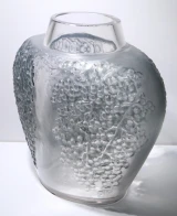 Rene Lalique "Poivre" Vase No. 901 – Original Smoky Frosted Glass Art Deco Vase