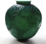 Important René Lalique Gros Scarabées 29cm Green Vase Ref No. 892 Designed 1923