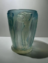 René Lalique Danaides Art Deco Opalescent Blue Vase Model No. 972 Designed 1926