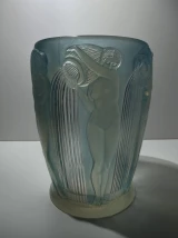René Lalique Danaides Art Deco Opalescent Blue Vase Model No. 972 Designed 1926