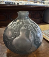 René Lalique Courges Blue Grey Patina Vase, Model No. 900, Designed 1914