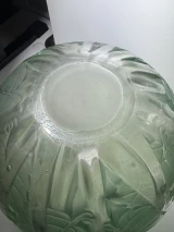 René Lalique “Milan” Vase No. 1025 Circa 1929 Green Stained Frosted Glass 28.5cm