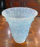 René Lalique "Bellis" Vase No. 1097 Opalescent Blue Glass c.1926