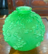René Lalique "Druide" (Gui de Chêne) Vase No. 937 Jade Green Glass c.1924