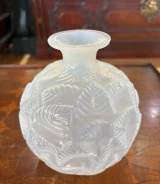 René Lalique "Ormeaux" Vase No. 984 Opalescent Glass c1926 Art Deco France