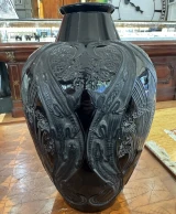 René Lalique Black Lezards et Bleuet Vase No. 879 Designed 1913 Glass 33.7cm