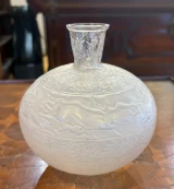 René Lalique Lievres Hares Vase No.942 Opalescent Glass c1923 Signed France