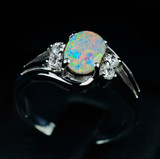 Vintage Opal Rings and How to Choose Them