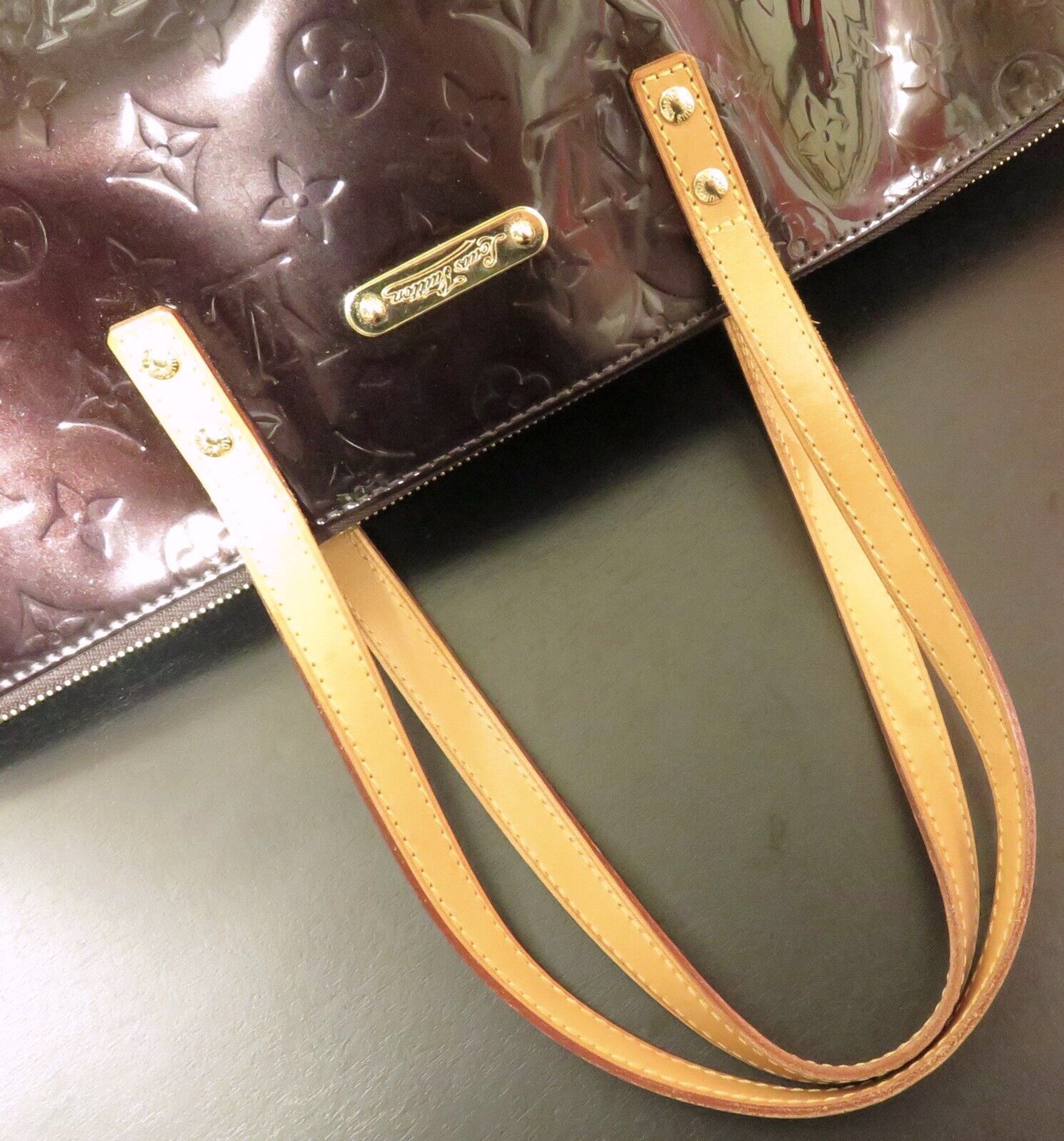 Louis Vuitton Bellevue GM Vernis Handbag