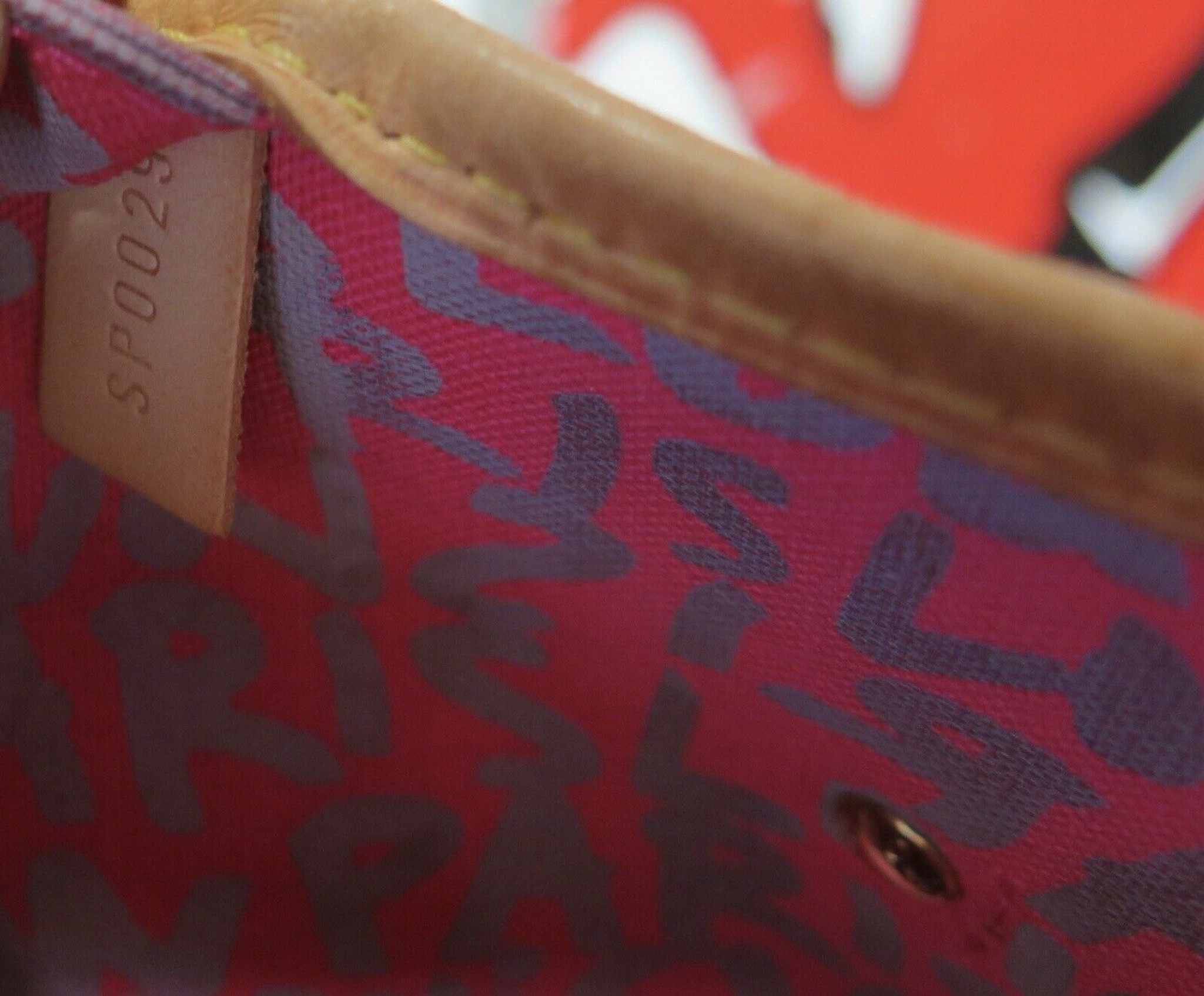 Louis Vuitton Limited Edition Fuchsia Graffiti Stephen Sprouse Neverfull GM  Bag - Yoogi's Closet