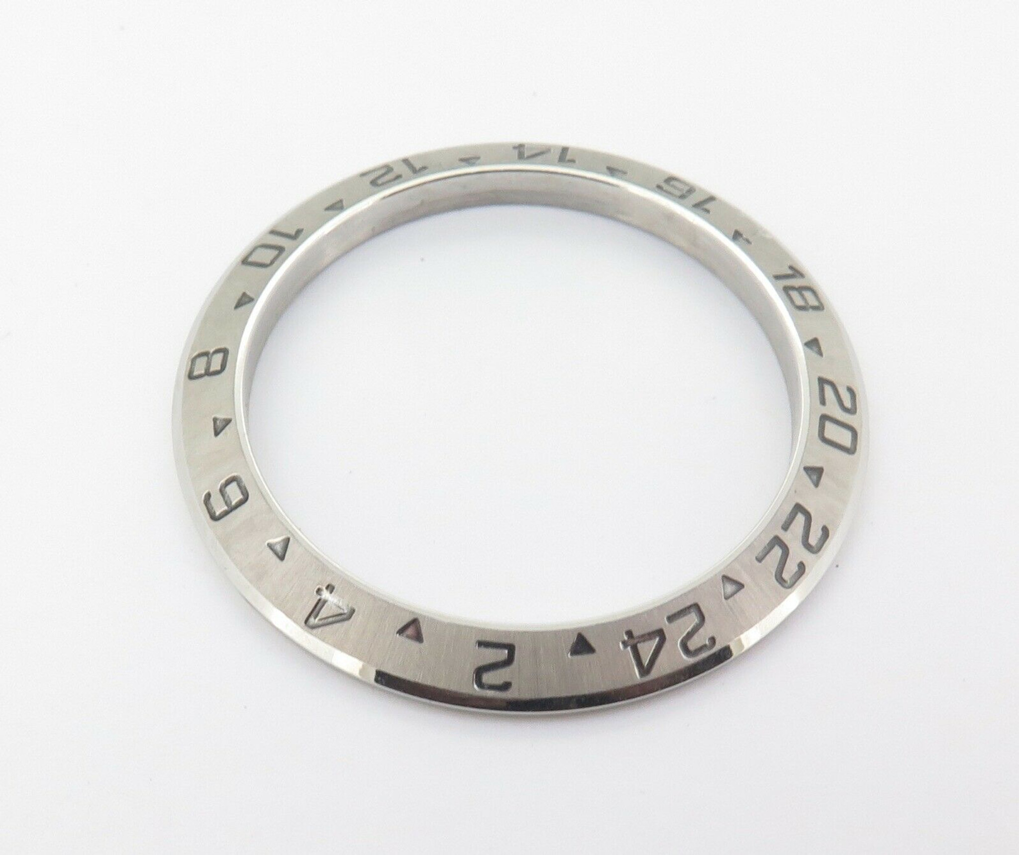 16570 bezel Clearance