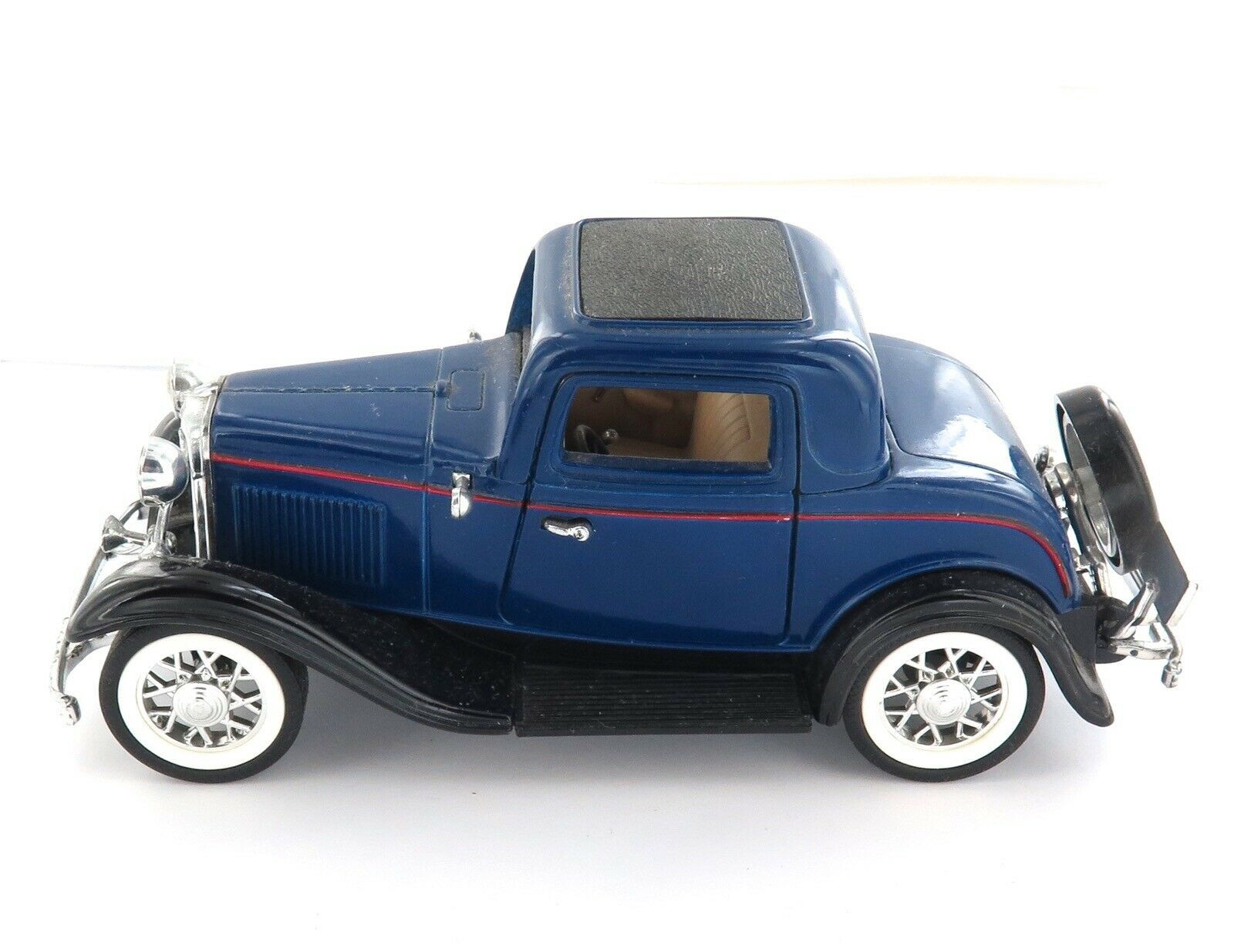 Miniature Superior Models 1/30 - Ford V8 Coupe 1932 Customisée - Rouge Profond