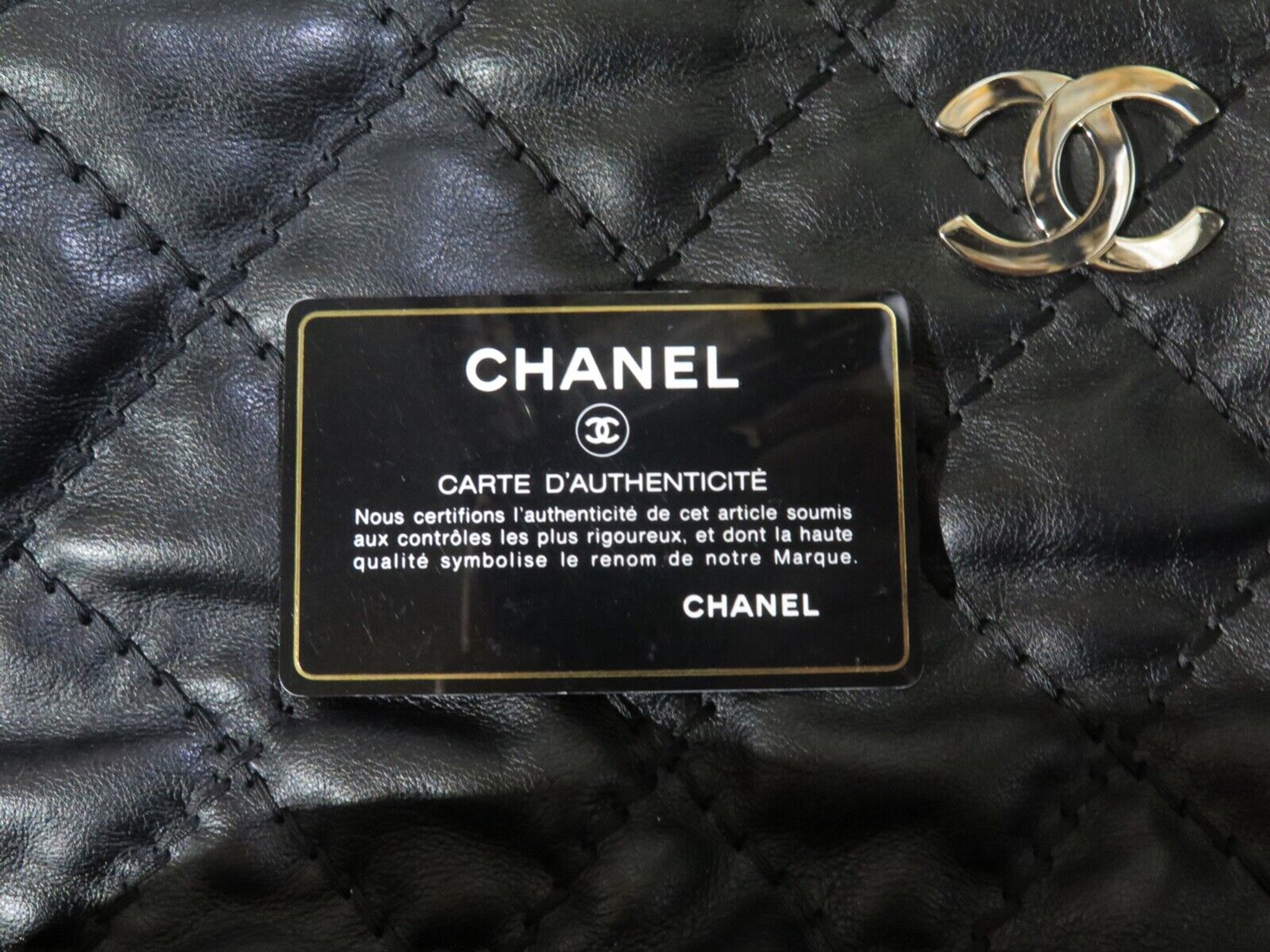 Túi Chanel 22 Bag