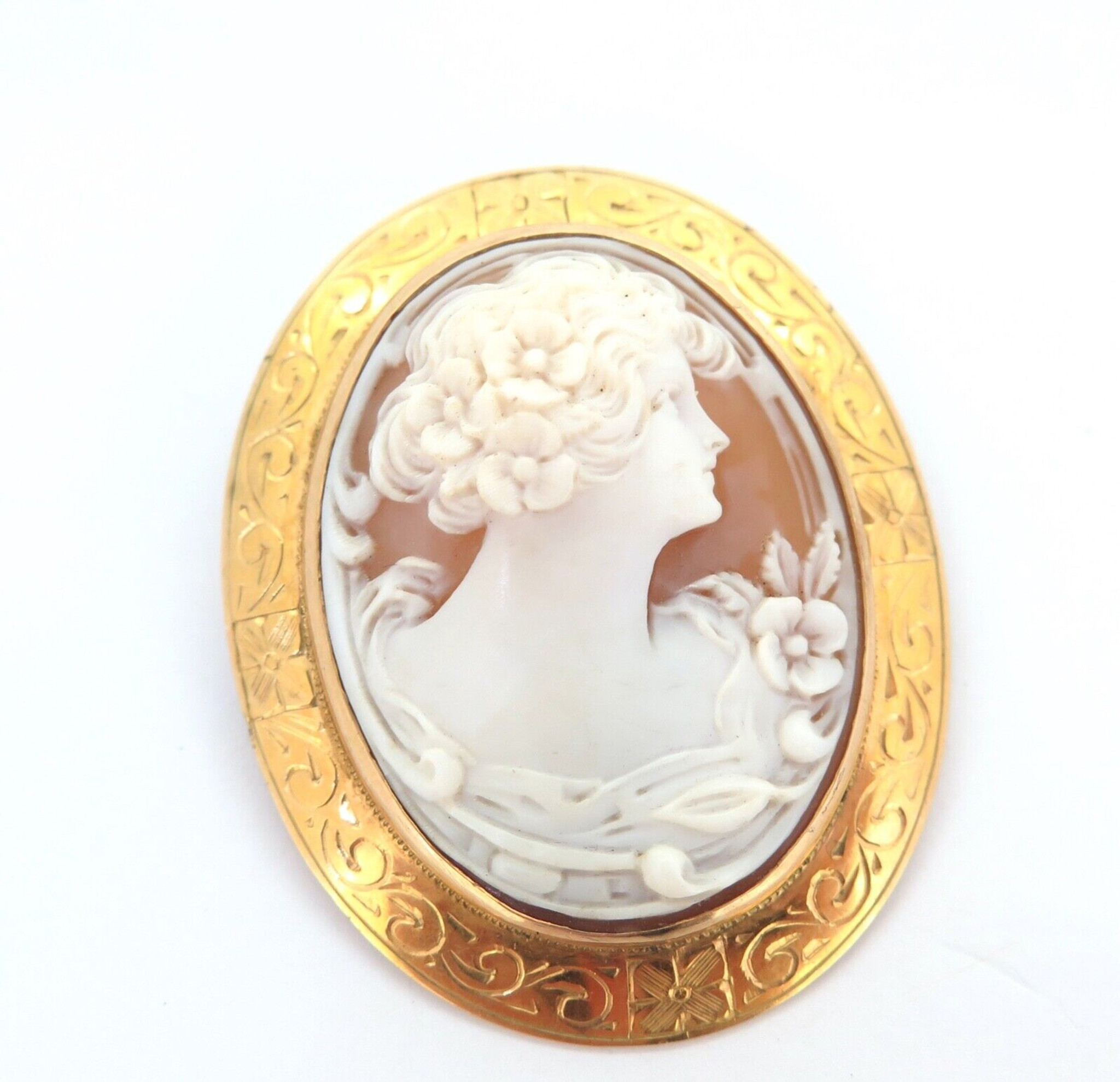 Beautiful 10ct Yellow Gold & Decoratively Carved Agate Cameo ...