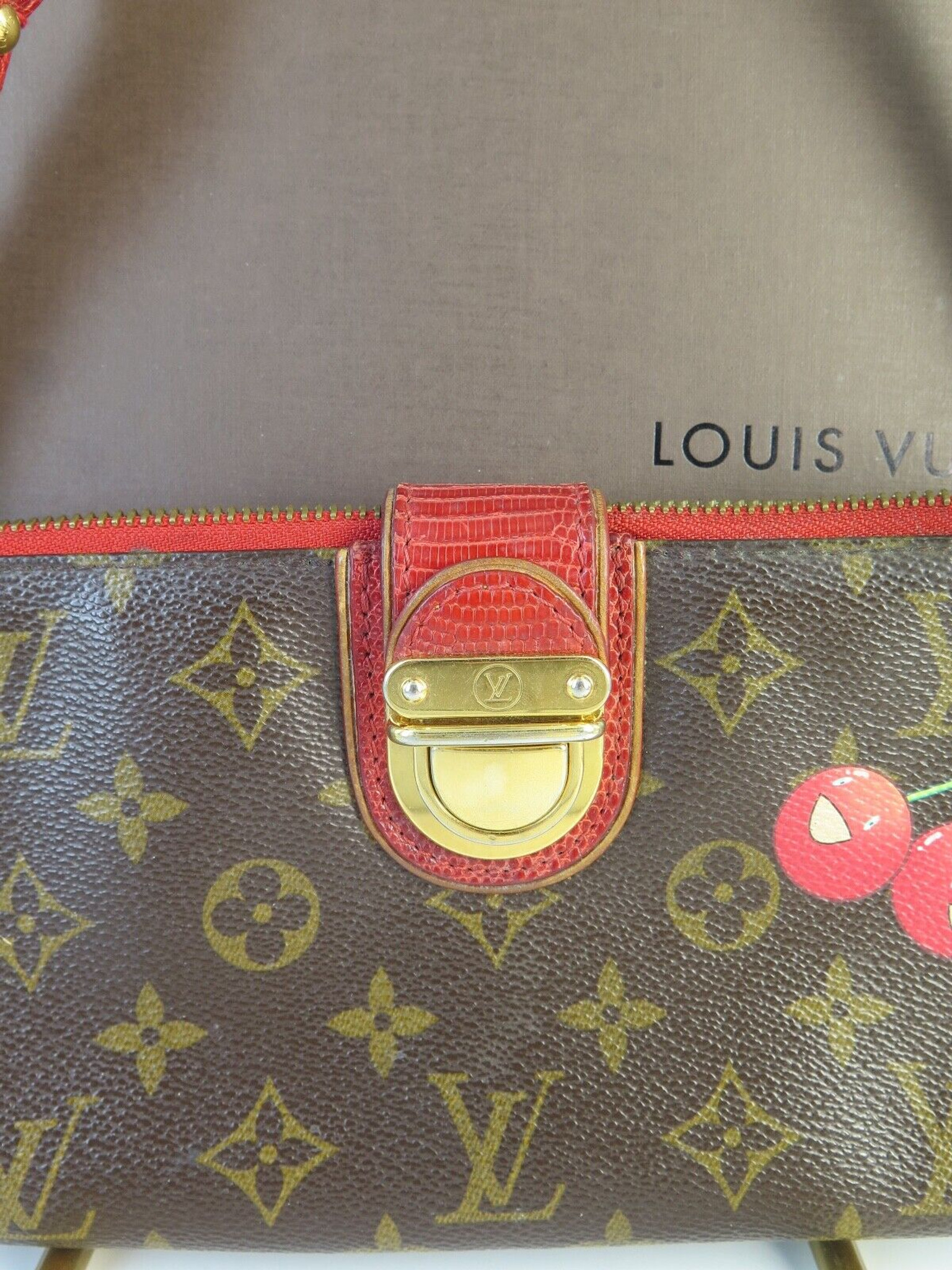  Louis Vuitton, Pre-Loved Takashi Murakami x Louis Vuitton  Monogram Canvas Cerises Pochette Accessoires, Brown : Luxury Stores
