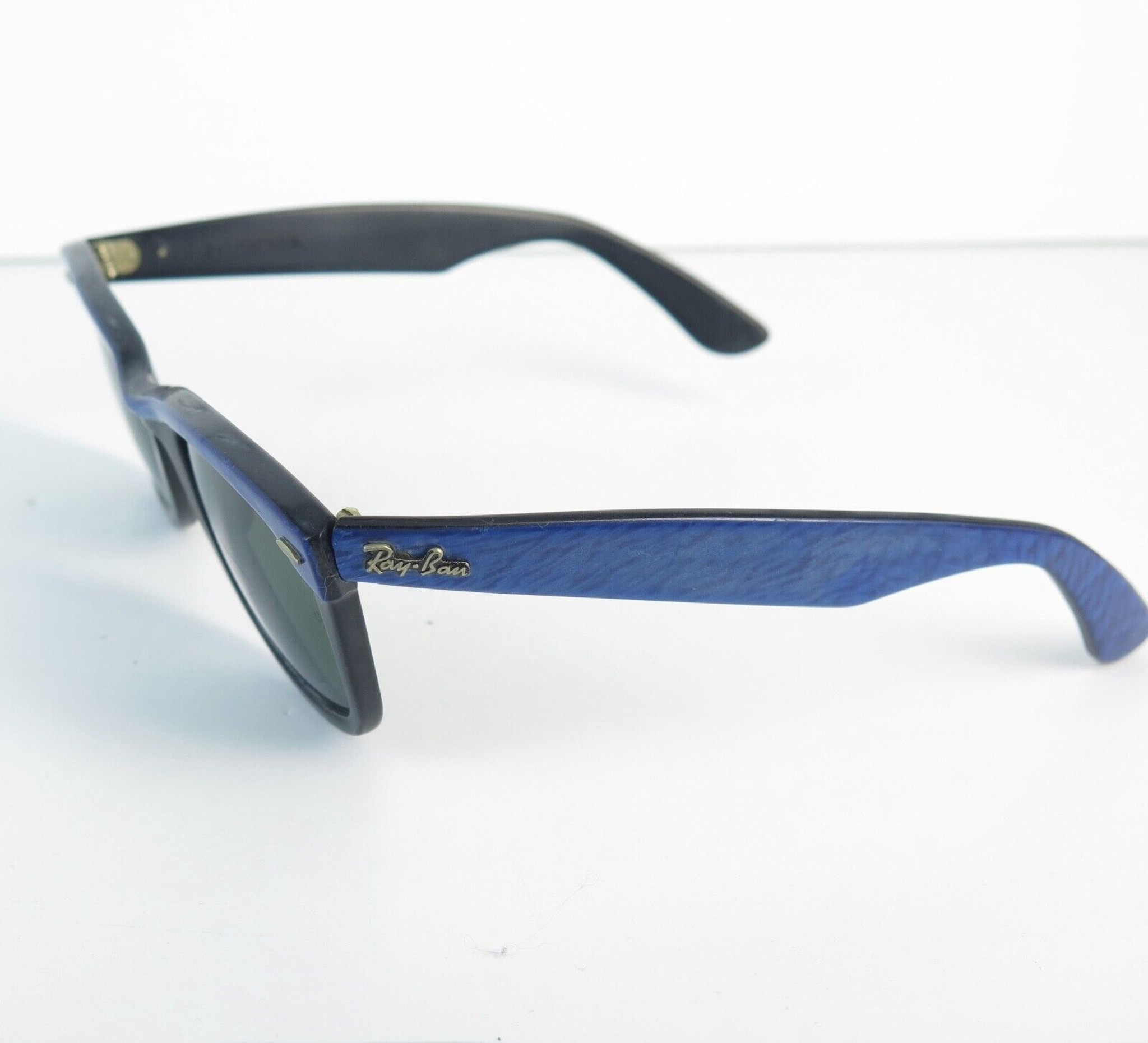 Original 1980s Ray-Ban USA Wayfarer B&L Electric Blue 5022