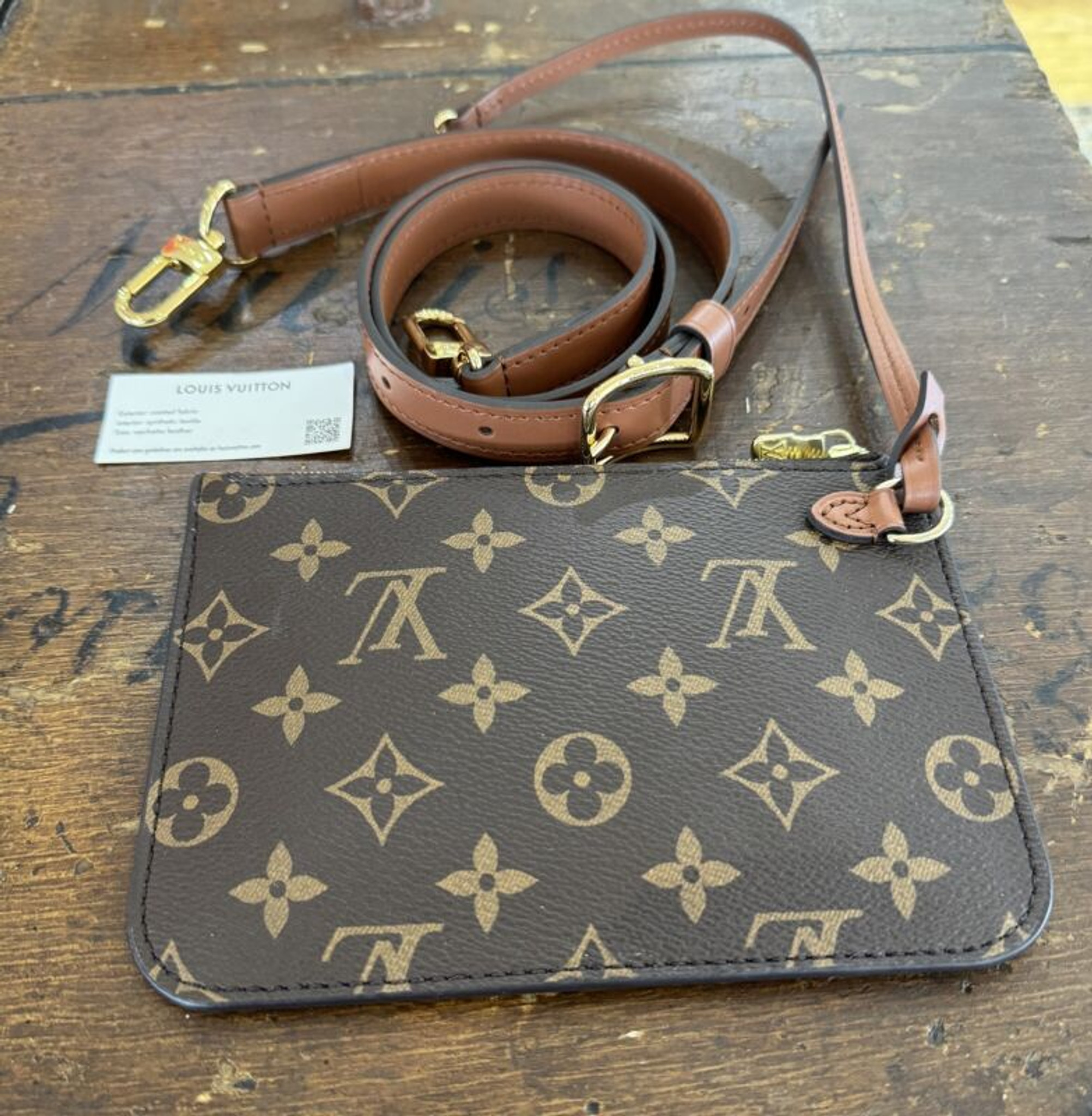 Loop Hobo Bag Monogram Canvas - Handbags M46311