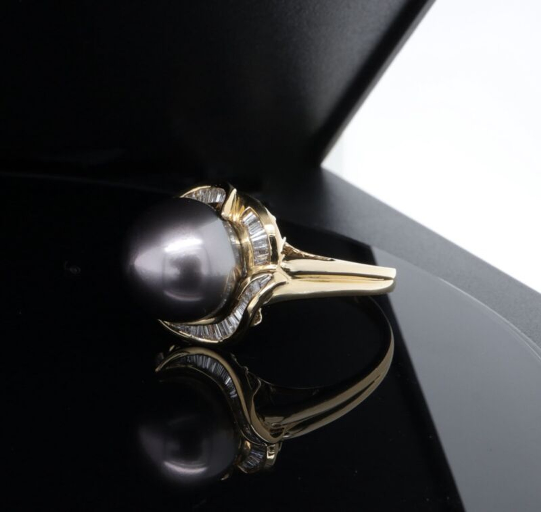 Vintage 11mm 12mm Tahitian Cultured Pearl Diamond 18ct Gold