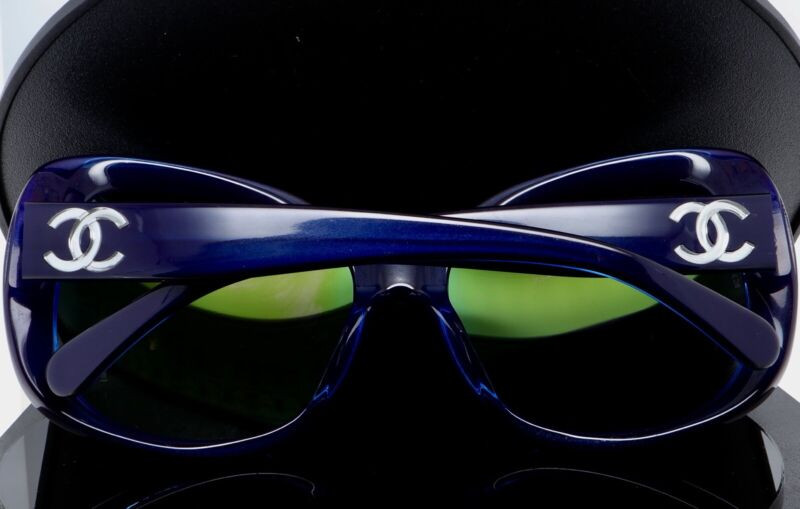 Vintage 2000s Chanel CC Navy Blue Sun Glasses in Original Case