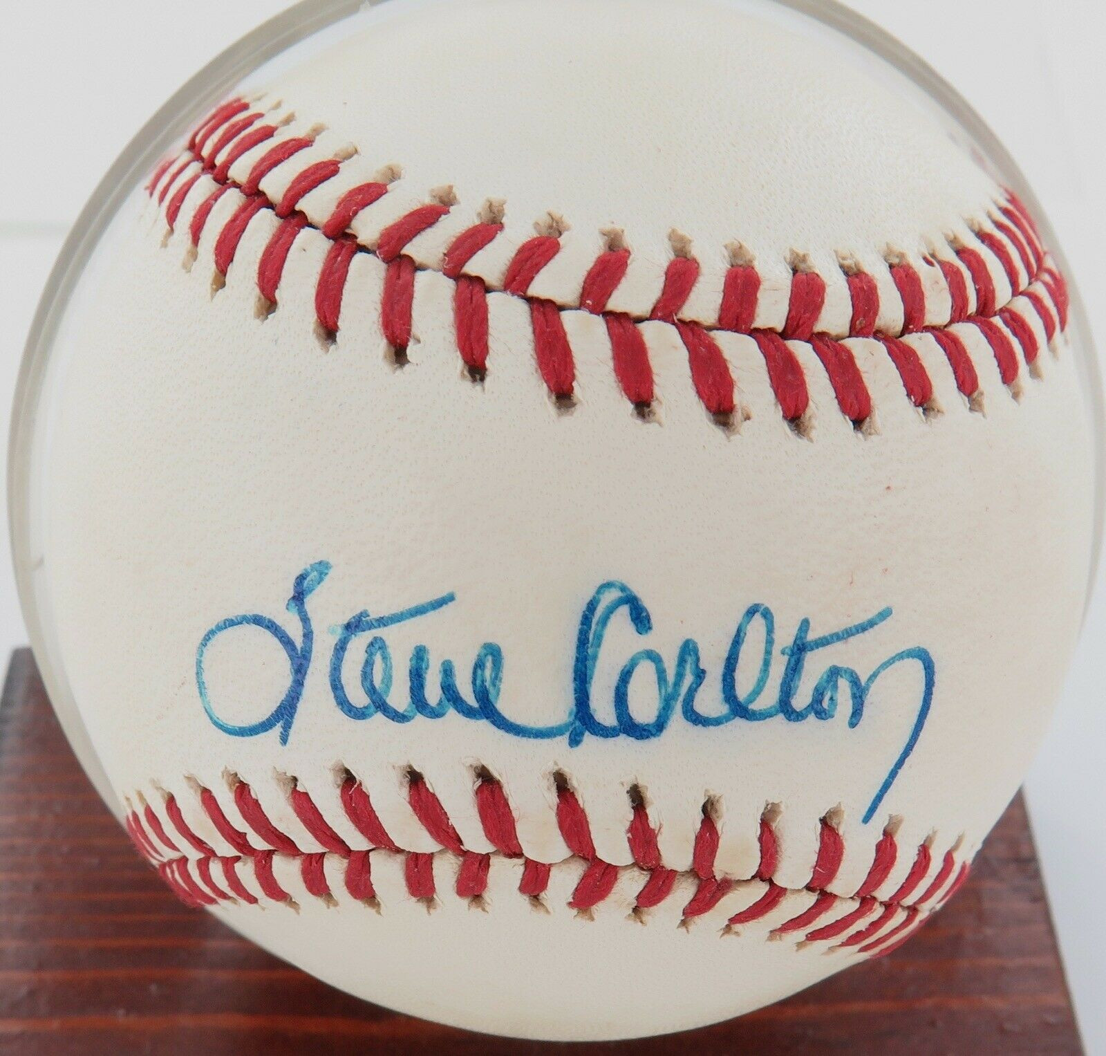 STEVE CARLTON, HOF HAND SIGNED AUTOGRAPHED RAWLINGS RO-N BASEBALL