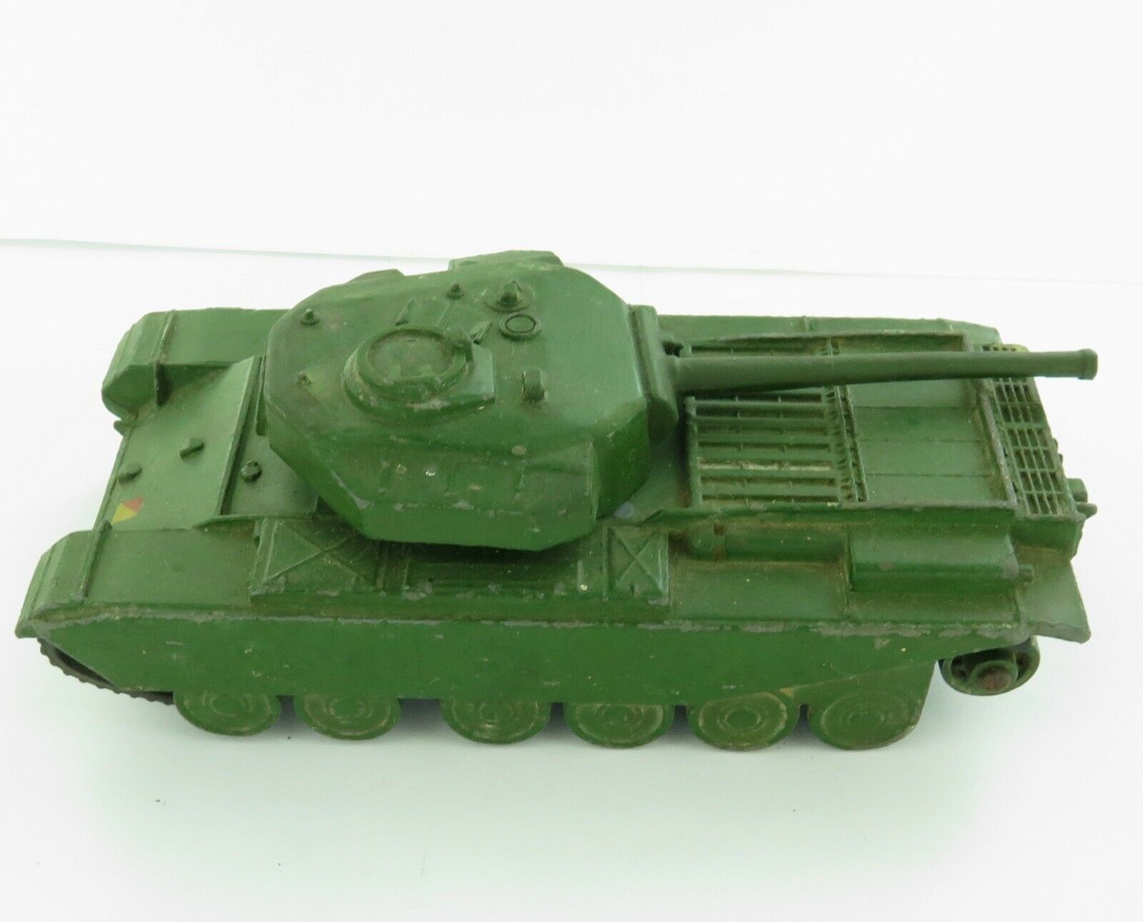 VINTAGE DINKY SUPERTOYS 651 CENTURION TANK.