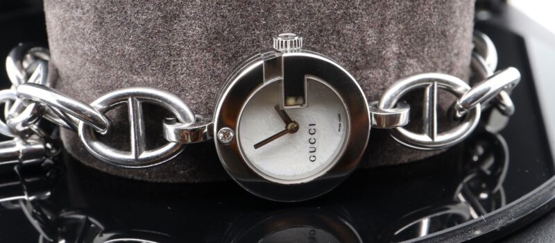 Auth. Gucci Quartz White Dial Women's Wrist Watch 107 With Box