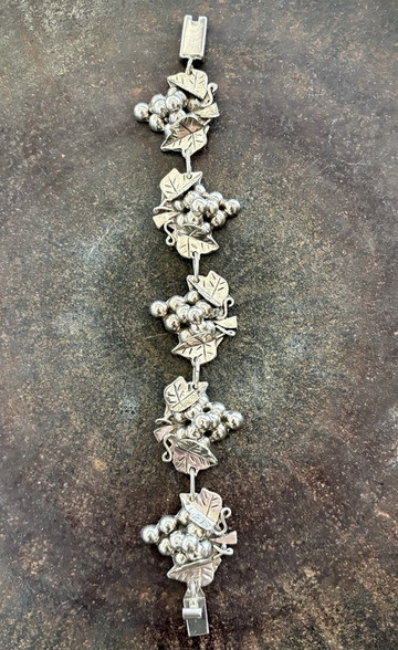 Vintage Mexican-Made .925 Silver 20cm Push Clasp Bracelet Vintage Mexican-Made .925 Silver 20cm Push Clasp Bracelet