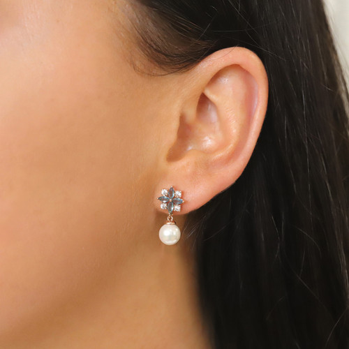 Maureen O'Hara Drop Pearl Rose Gold Earrings Maureen O'Hara Drop Pearl Rose Gold Earrings