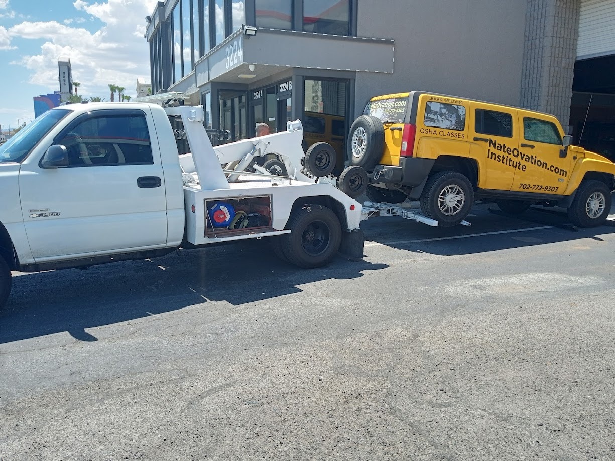 HUMMER TOWED