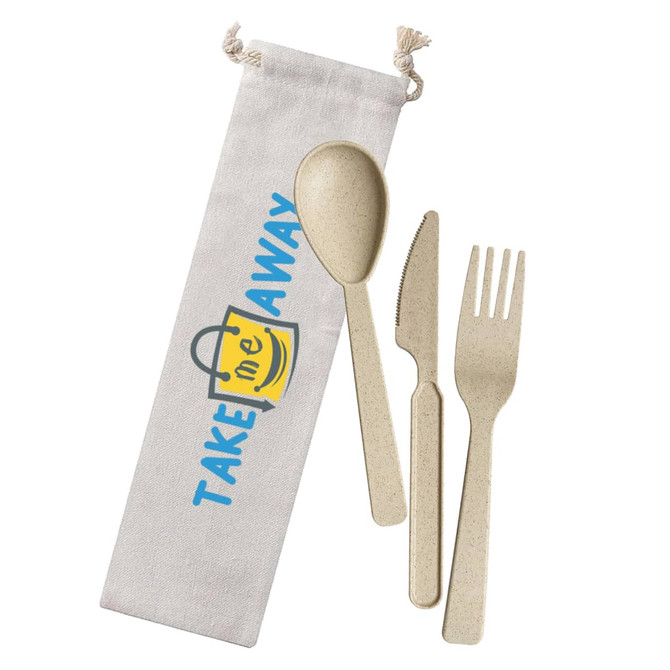 Wheat straw cutlery set including a spoon, knife, and fork in a cream-coloured bag with a logo.